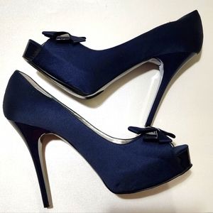 Guess Peep-toe Sandals